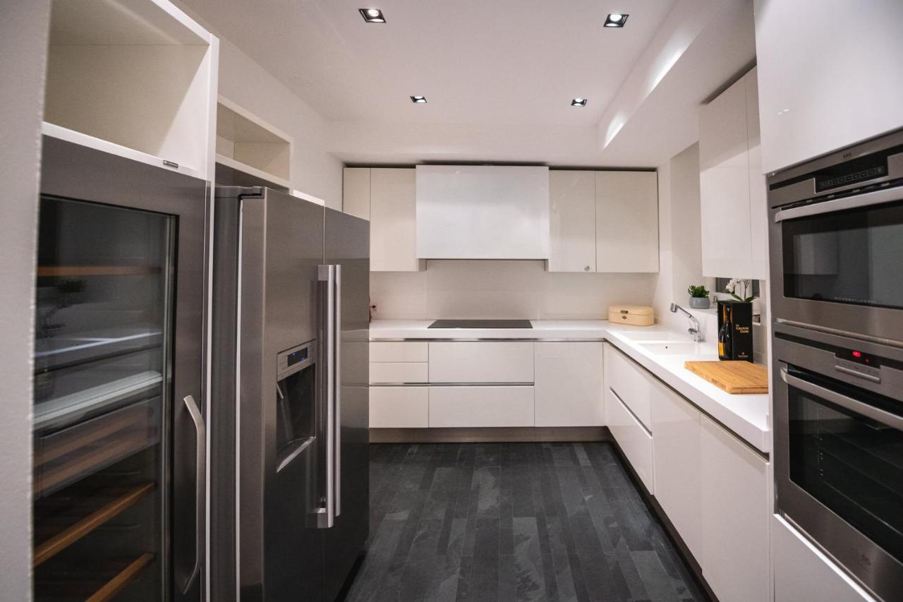 V Apartments Беллінцона Екстер'єр фото