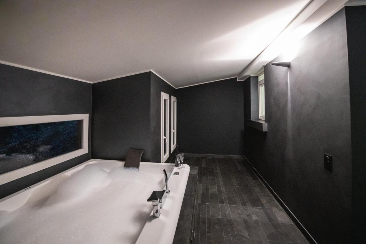 V Apartments Беллінцона Екстер'єр фото