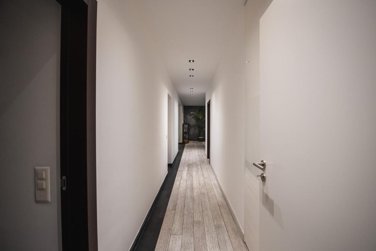 V Apartments Беллінцона Екстер'єр фото