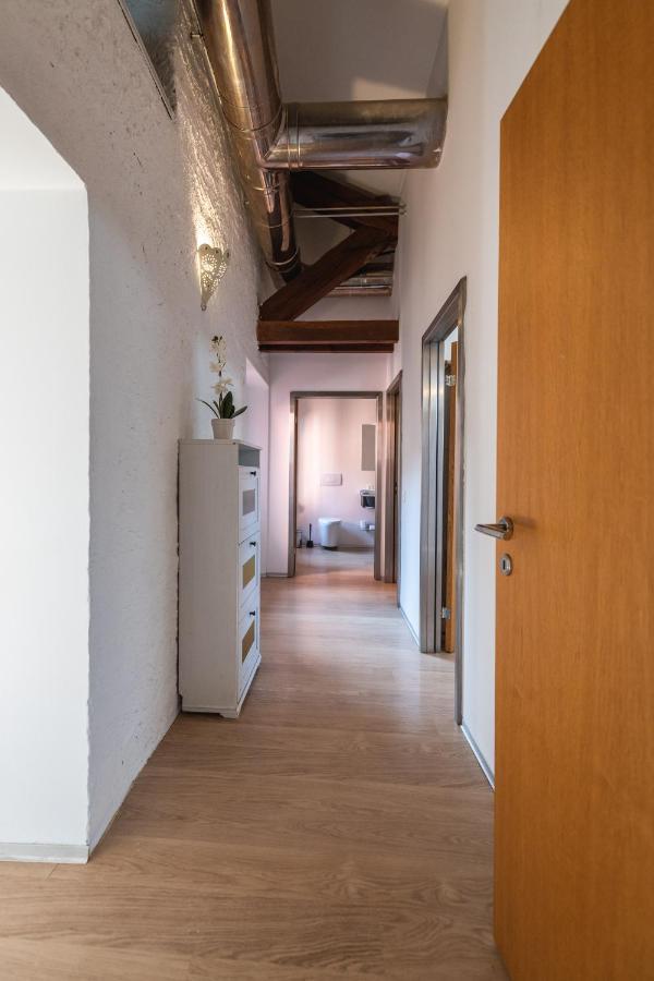 V Apartments Беллінцона Екстер'єр фото