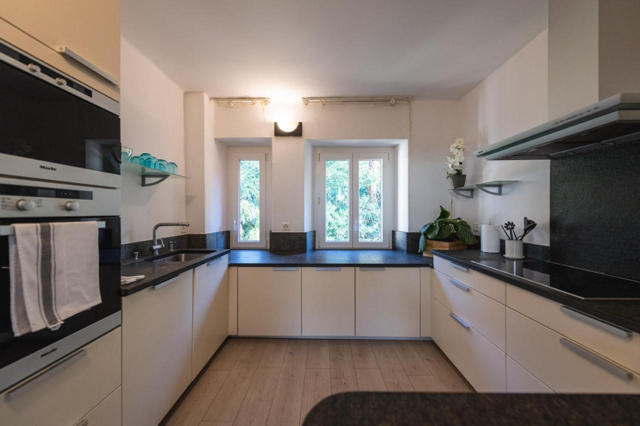 V Apartments Беллінцона Екстер'єр фото
